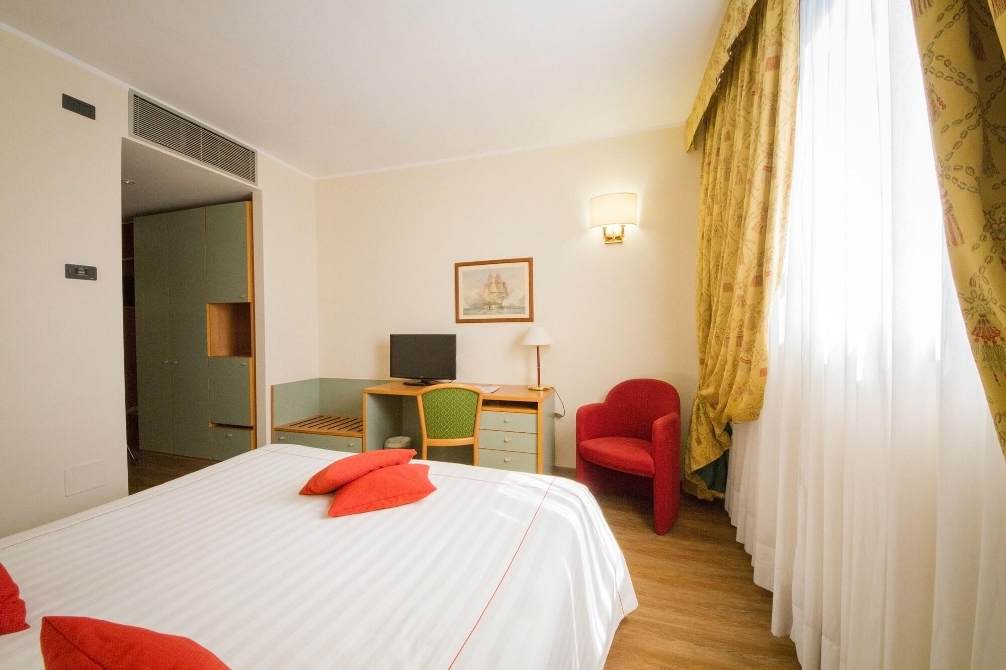 Rege Hotel San Donato Milanese Exterior photo