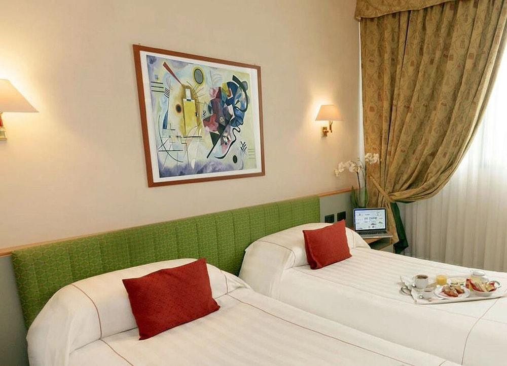 Rege Hotel San Donato Milanese Exterior photo