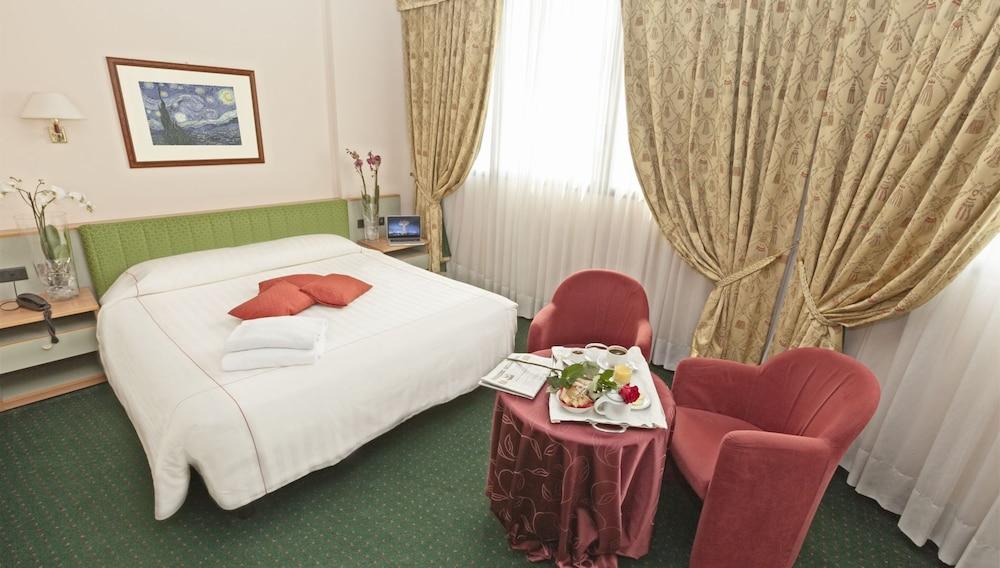 Rege Hotel San Donato Milanese Exterior photo